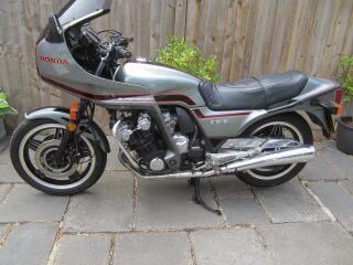 1981 Honda CBX1000cc Pro Link six Cylinder air cooled (photo 2 of 2)