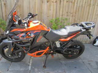 2017 KTM1090 Adventuerer (photo 2 of 2)