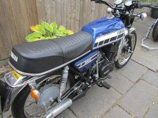 1976 Yamaha RD250cc air cooled (photo 2 of 2)