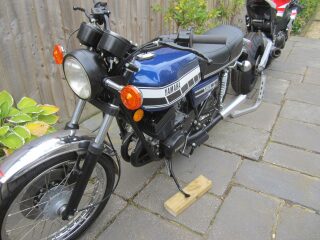 1976 Yamaha RD250cc air cooled (photo 1 of 2)
