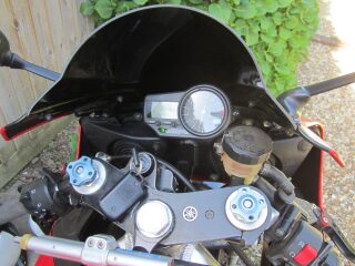 2001 Yamaha R1 Superbike 1000cc (photo 2 of 2)