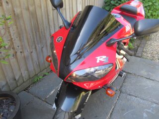 2001 Yamaha R1 Superbike 1000cc (photo 2 of 2)