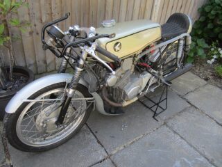 1963 Honda CR93 125cc DOHC Bike 2 (photo 2 of 2)