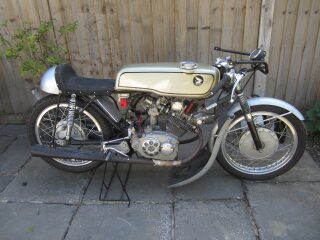 1963 Honda CR93 125cc DOHC Bike 2 (photo 1 of 2)