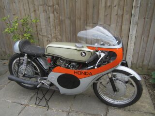 1963 Honda CR93 125cc DOHC Bike 2 (photo 1 of 2)