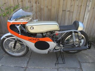 1963 Honda CR93 125cc DOHC Bike 2 (photo 2 of 2)