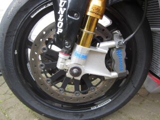 2004 Virgina Yamaha R1 1000cc BSB Steve Plater Machine (photo 1 of 2)