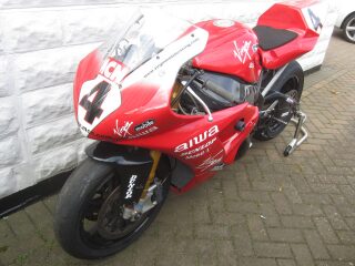 2004 Virgina Yamaha R1 1000cc BSB Steve Plater Machine (photo 2 of 2)