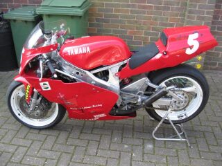 1991 Yamaha TZ250B (photo 2 of 2)