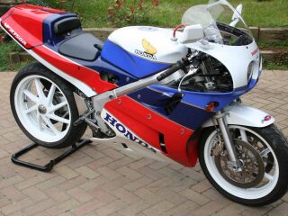 1989 Honda RC30 VFR750R 750cc Classic Bike (photo 1 of 2)