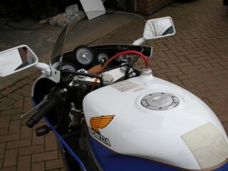 1988 Honda RC30 750cc classic Superbike (photo 1 of 2)