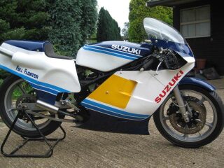 1983 Suzuki RGB500 MK8 (photo 1 of 2)