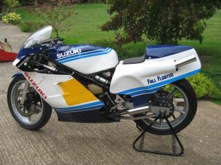 1983 Suzuki RGB500 MK8 (photo 2 of 2)