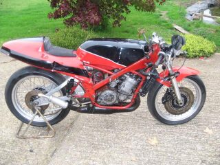 1982 Yamaha TZ250K (photo 1 of 2)
