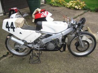 1988 Honda RS125 (photo 1 of 2)
