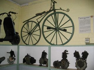 Michaux Velocipede 1865 (photo 1 of 2)