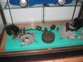 70) Engines (photo 1 of 2)