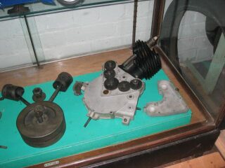 70) Engines (photo 2 of 2)