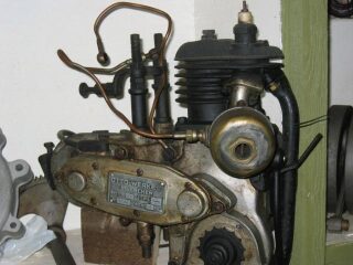 59) Engines (photo 1 of 2)