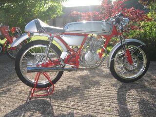 New Old stock Honda Dream 50 (photo 1 of 2)