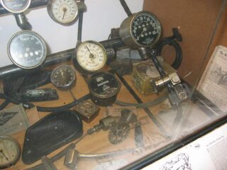 Speedometers 1 (photo 2 of 2)