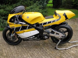 Yamaha YZR500 (photo 2 of 2)