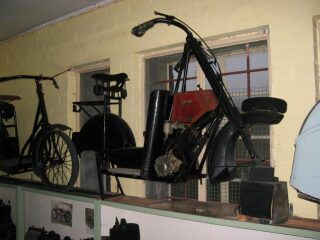 scooter 2 (photo 1 of 2)