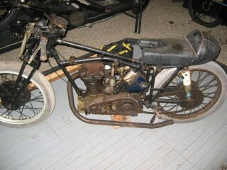 106) 1937 Rudge 350cc (photo 2 of 2)