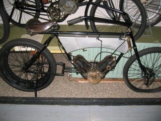 94) 1904 Minerva (photo 1 of 2)