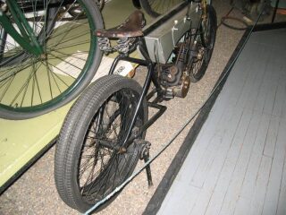 94) 1904 Minerva (photo 2 of 2)