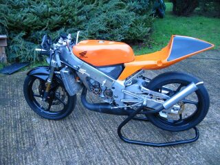 2001 Honda RS125 (photo 2 of 2)