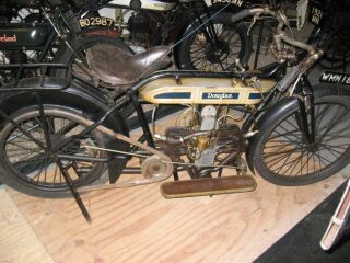 85) 1914 Douglas 2 3/4hp (photo 1 of 2)