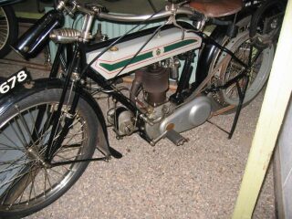 82) 1919 Triumph (photo 2 of 2)