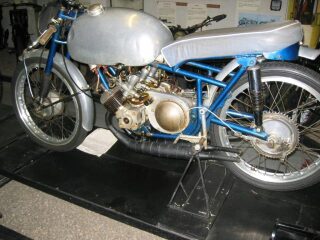 70) 1960 Fruin 200cc (photo 2 of 2)