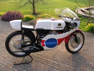 1972 Yamaha TR2B 350 (photo 1 of 2)