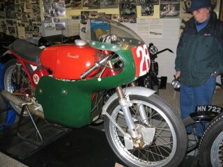 66)1963 Triumph Tiger Cub Racer (photo 1 of 2)