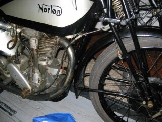 65) 1937 Norton Plunger manx (photo 2 of 2)