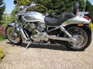 2003 Harley Davidson V Rod (photo 2 of 2)
