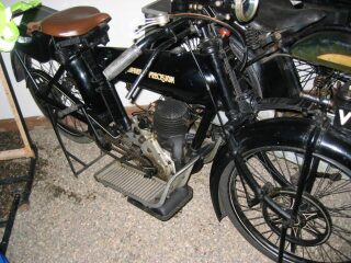 62) 1921 Beardmore Precission (photo 1 of 2)