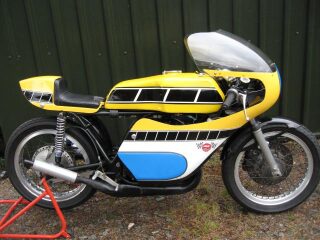 1974 Yamaha TZ350B (photo 1 of 2)