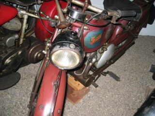 40) 1939 James 125cc EX WD (photo 1 of 2)
