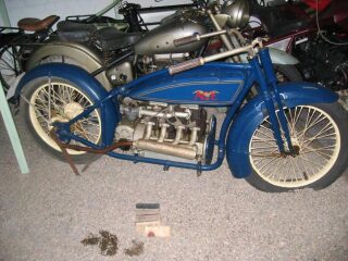 38) 1925 Ace blue 1100cc (photo 1 of 2)