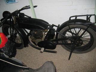 33) 1926 Rudge 350cc (photo 1 of 2)