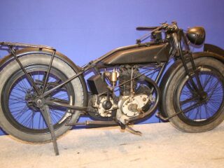 33) 1926 Rudge 350cc (photo 2 of 2)