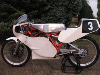 1980 Yamaha TZ125 (photo 2 of 2)