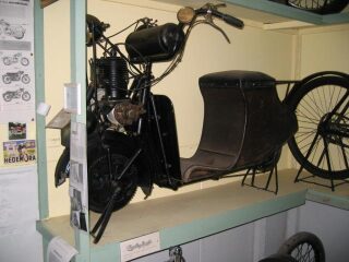 15) AutoGlyder 2 1/2 hp (photo 1 of 2)