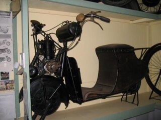 15) AutoGlyder 2 1/2 hp (photo 2 of 2)