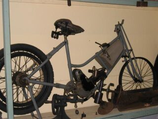 6)1914 Ladys Motocecouche (photo 2 of 2)