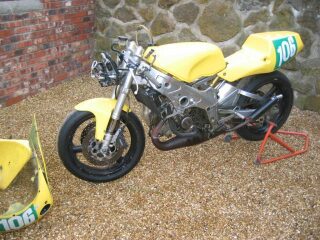 1993 Yamaha TZ250 Classic racing Motorcycle Bike (photo 1 of 2)