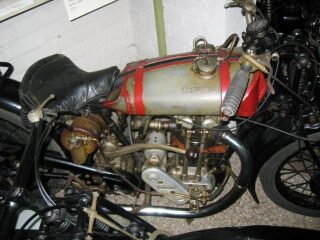 47) 1927 Triumph 500cc TT works (photo 1 of 2)
